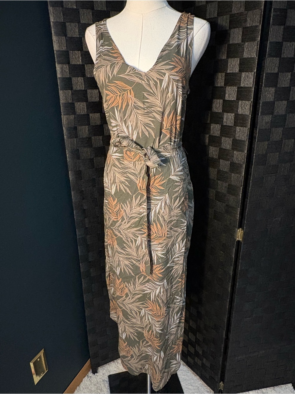 A New Day Olive Tropical Print Sleeveless V-Neck Maxi Dress with Tie Belt